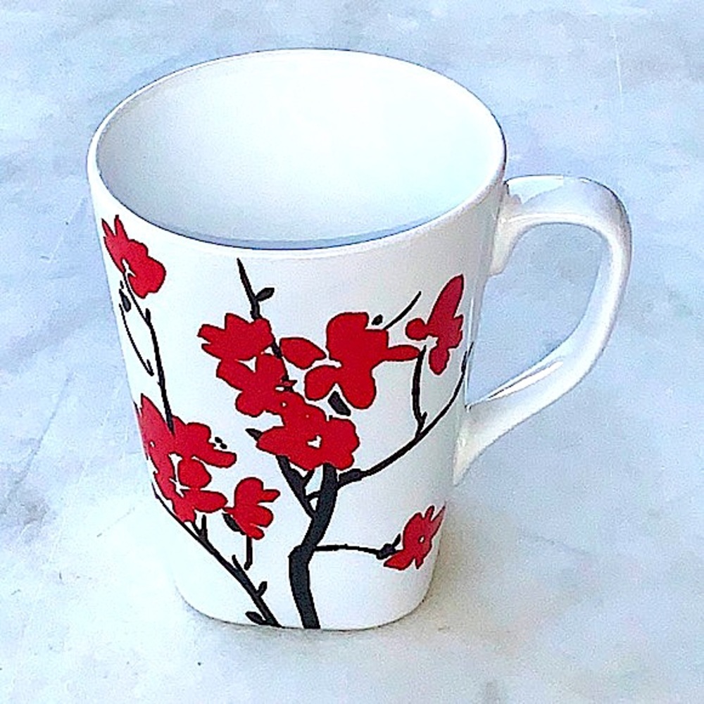 COVENTRY MAKAYLA MUG CUP SQUARE RED BLOSSOMS BLACK NEW 4 1/2 INCH